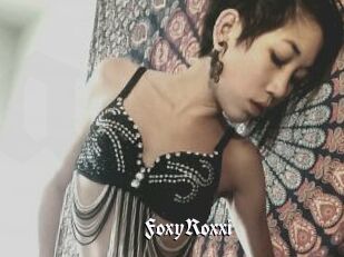 FoxyRoxxi