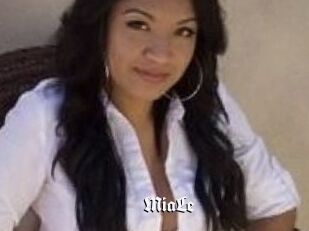 Mia_Le