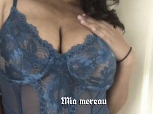 Mia_moreau